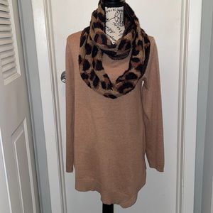 89th & Madison Carmel heather Combo top and detachable scarf- SZ Small NWT